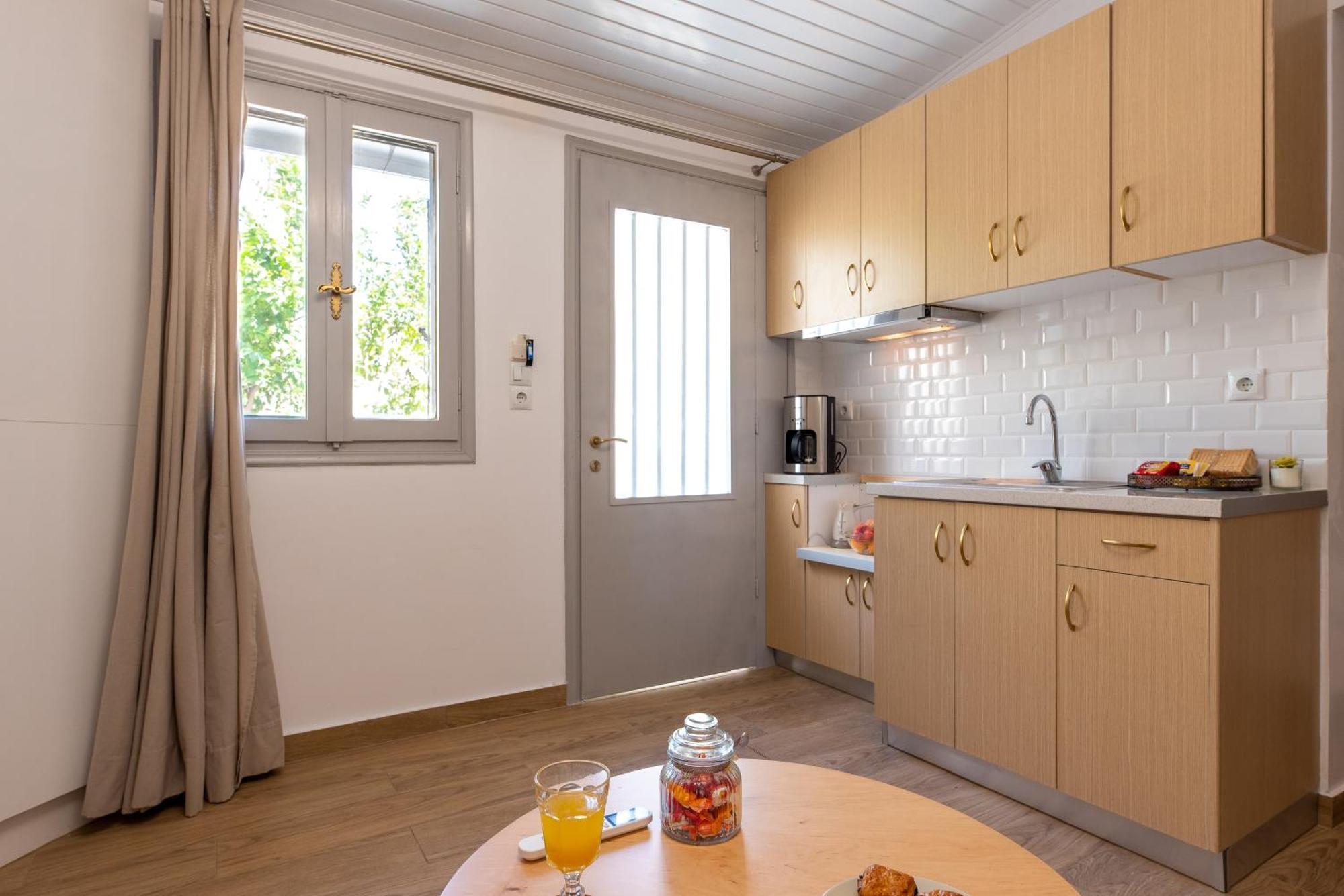 Apartament Eden - A Night Near Athens Int Arpt Spáta Zewnętrze zdjęcie